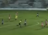 Απίστευτο γκολ τερματοφύλακα με βολέ! (vid)