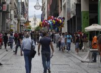 Ανοιχτά τα καταστήματα την Κυριακή 6 Μαΐου