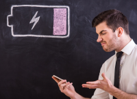 Llfehack: Πώς να φορτίσεις το smartphone σου δύο φορές πιο γρήγορα