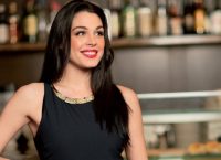 Ιωάννα Τριανταφυλλίδου: Έκοψε τα μαλλιά της καρέ – Τρελάθηκαν οι θαυμαστές της στο Instagram (vid)