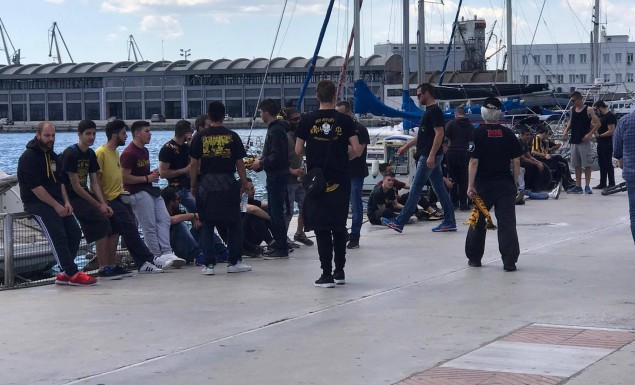 «Απόβαση» ΑΕΚτζήδων στην παραλία του Βόλου (vids, pics)