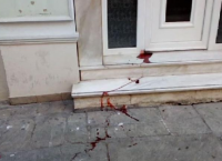 Αιματηρή συμπλοκή οπαδών του ΠΑΟΚ και της ΑΕΚ τα ξημερώματα στο κέντρο του Βόλου (pics)