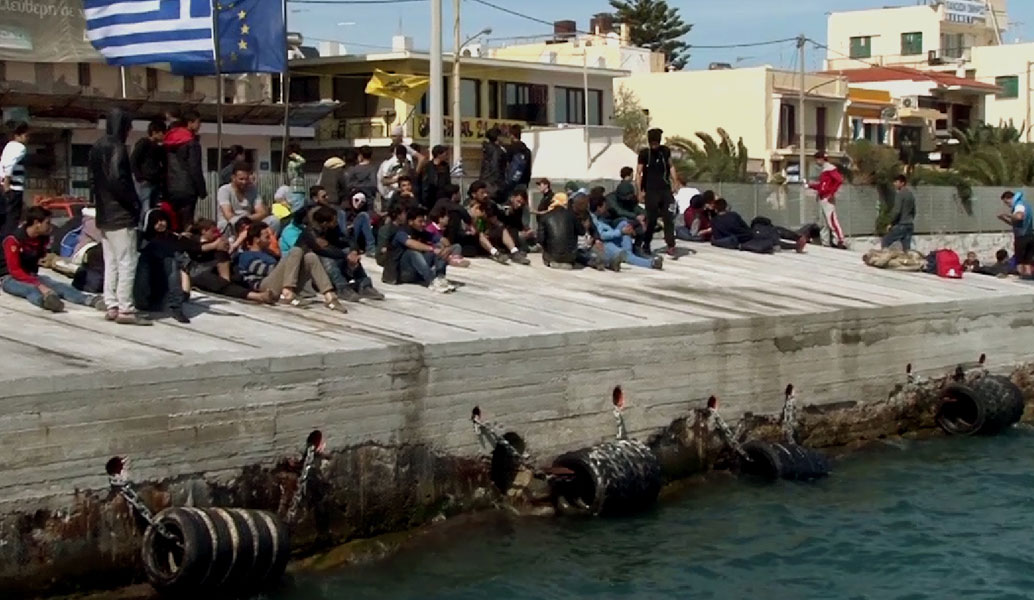 Πρόσφυγες στην Χίο: Στήνουν σκηνές ακόμα και στα δέντρα για να προφυλαχθούν από την κακοκαιρία
