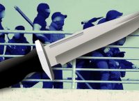 Φωτογραφία – σοκ: Δολοφόνοι με μαχαίρια στο Πανθεσσαλικό (pics)