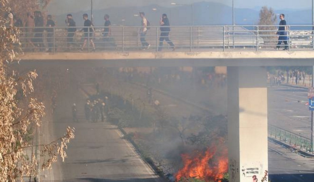 Βομβαρδισμένο τοπίο το Πανθεσσαλικό: Αίματα παντού και ξεχασμένα παντελόνια (pics)