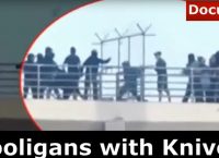 Ξένα ΜΜΕ: Τρομακτική βία και μαχαίρια στην Ελλάδα (vids)