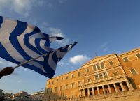 Πυρετώδεις διαβουλεύσεις με στόχο τη λύση για το χρέος