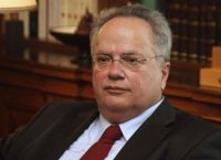 Νίκος Κοτζιάς: Μέτρο ενίσχυσης εμπιστοσύνης η αλβανική υπηκοότητα στον αρχιεπίσκοπο Αναστάσιο