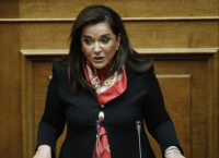 Μπακογιάννη: Η κυβέρνηση χρησιμοποιεί το ΠΔΕ για μισθοδοσία συμβασιούχων