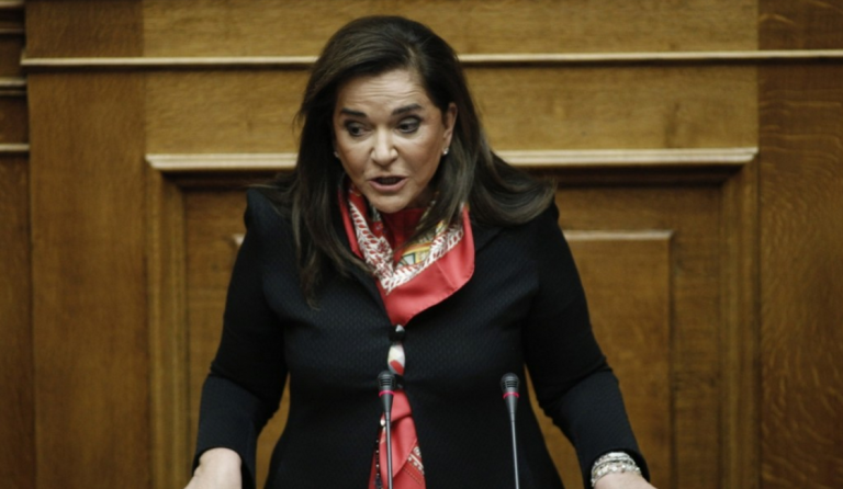 Μπακογιάννη: Υπάρχει πρόβλημα ανάμεσα σε Τσακαλώτο και Μαξίμου