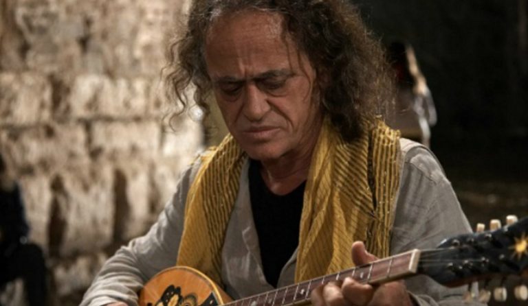 “Οι αλογόμυγες” του Νίκου Καλογερόπουλου