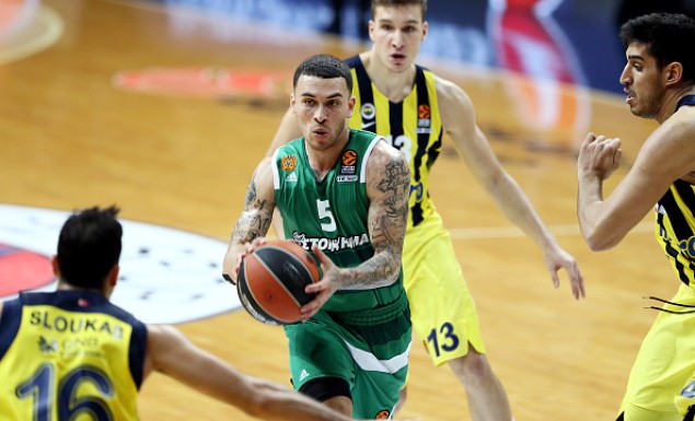 Έξαλλος με την απουσία Σίνγκλετον ο Τζέιμς! (pic)