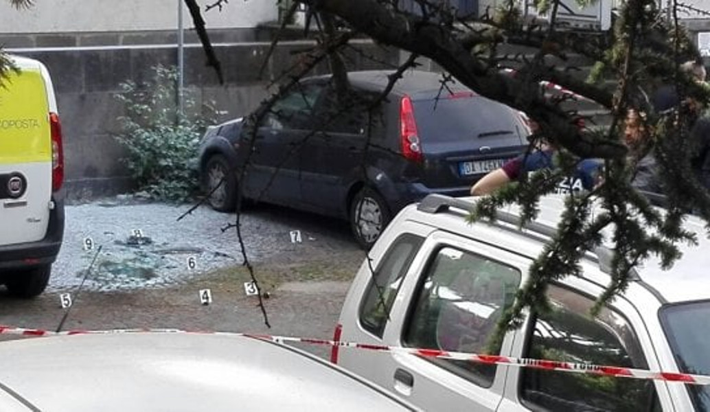 Ισχυρή έκρηξη έξω από ταχυδρομείο στη Ρώμη (pics)