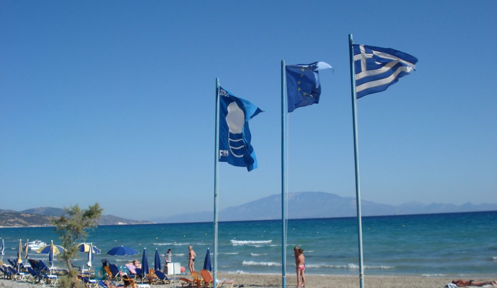 Η Ελλάδα δεύτερη παγκοσμίως σε Γαλάζιες Σημαίες