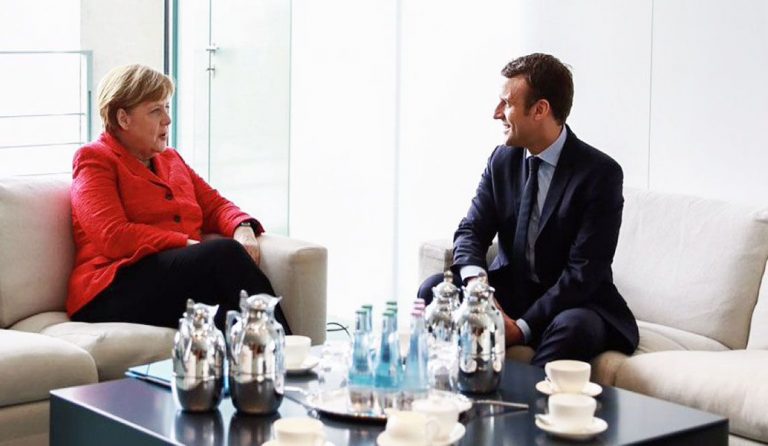 Μέρκελ: Η Γερμανία πρέπει να βοηθήσει τον Μακρόν να επιτύχει