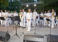Συγκίνηση στη Λάρισα: Η μπάντα του Ναυτικού αφιέρωσε τραγούδι στους νεκρούς του Χιούι (vid)