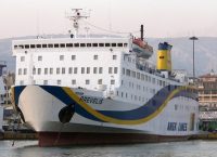 Κρήτη: Αναστάτωση για τους 184 επιβάτες του «Πρέβελης» – Προσέκρουσε στο λιμάνι της Σητείας