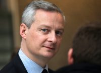 Λεμέρ: Δεν είμαι Βαρουφάκης, δεν κυκλοφορώ με μηχανή και με κάσκα στο χέρι