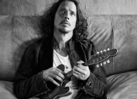 “Έφυγε” ο Chris Cornell σε ηλικία 52 ετών (pics & vid)
