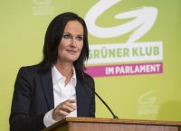 Αυστριακοί Πράσινοι: “Βλέπουν” (ακρο)δεξιά στροφή στις πρόωρες βουλευτικές εκλογές