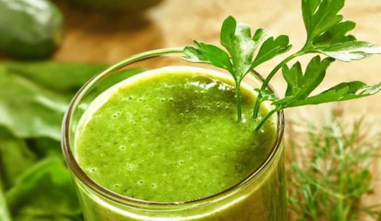 Χυμός από σέλινο για την ενυδάτωση του δέρματος