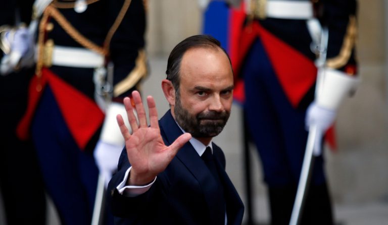 Φιλίπ: Ο Μακρόν έλυσε τον γόρδιο δεσμό του δικομματισμού