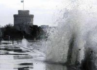 Προβλήματα και ατυχήματα στη Θεσσαλονίκη λόγω της κακοκαιρίας (pics)