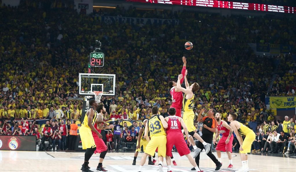 LIVE: Φενέρμπαχτσε – Ολυμπιακός 80-64 τελικό
