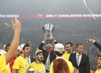 Ομπράντοβιτς: “9 τίτλοι; Ε εντάξει…”