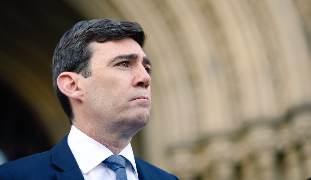 Αγρυπνία σήμερα στο Μάντσεστερ στη μνήμη των 22 θυμάτων