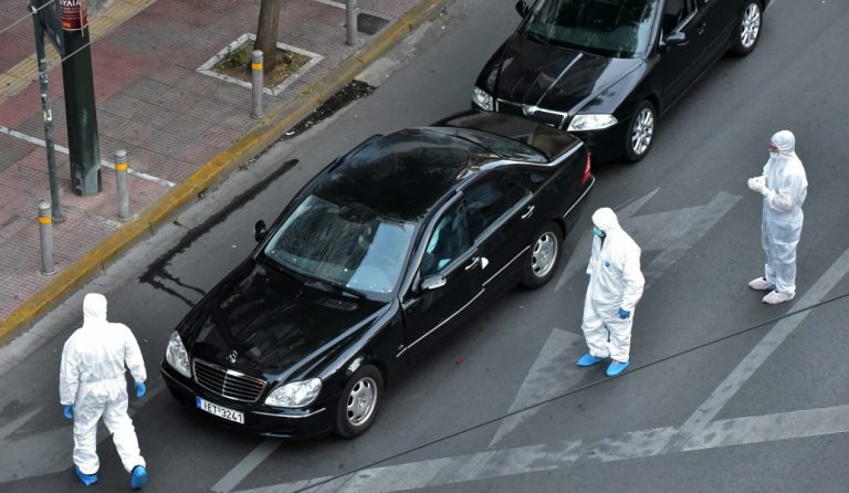 Επίθεση στον Λουκά Παπαδήμο: Η Αντιτρομοκρατική συνέλαβε έναν 29χρονο για το τρομοδέμα