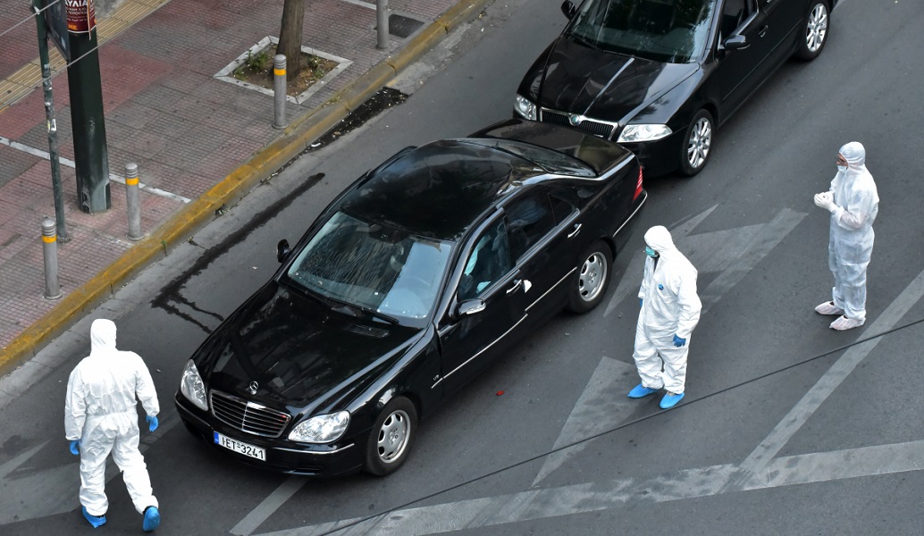Επίθεση στον Λουκά Παπαδήμο: Η Αντιτρομοκρατική συνέλαβε έναν 29χρονο για το τρομοδέμα