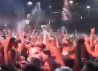 Σκόραρε ο Πογκμπά, εκτοξεύτηκαν οι μπύρες (vid)