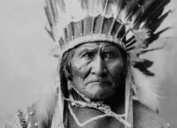 Η αυτοβιογραφία του αρχηγού των Απάτσι