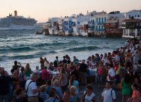 Τρεις νέοι επιμένουν ελληνικά και επενδύουν στον τουρισμό (pic)