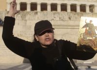 “Παρέμβαση” Λουκά στο δελτίο ειδήσεων του ΣΚΑΪ (vid)