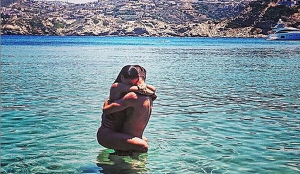 Παντρεύτηκαν Θανάσης Παπάζογλου και Βασιλική Τσιρογιάννη