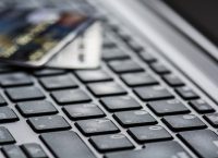 ΕΕΤ: Έρχονται αλλαγές στις διαδικτυακές πληρωμές