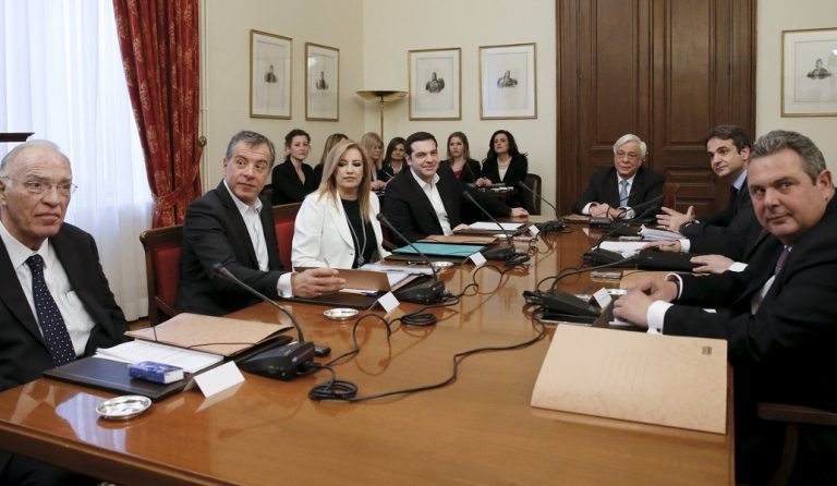 Σενάρια εθνικής συνεννόησης αν συνεχιστεί το αδιέξοδο για το χρέος