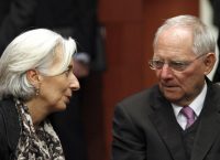 Σόιμπλε κατά ΔΝΤ για την Ελλάδα: Με ανάπτυξη 1% όλα τα προγράμματα είναι μάταια