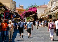 Αυξήθηκε ο τουρισμός τον Ιανουάριο του 2018, αλλά μειώθηκαν τα κέρδη