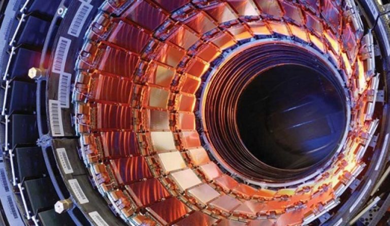 CERN: Νέος διαγωνισμός για μαθητές που θέλουν να κάνουν το δικό τους πείραμα