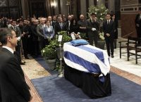 Στην Κρήτη η σορός του Κωνσταντίνου Μητσοτάκη (pics)