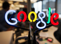 Έπεσε η μετοχή της Google μετά το πρόστιμο