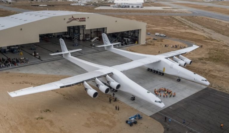 Stratolaunch: Το μεγαλύτερο αεροπλάνο του κόσμου
