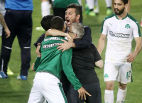 Αποθέωσε Ουζουνίδη ο Ντέμης