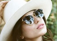 Τα γυαλιά ηλίου κάνουν τις γυναίκες πιο σέξι – Το λέει η επιστήμη (pics)