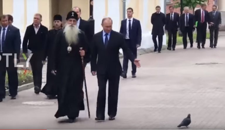 Ο Πούτιν και το περιστέρι – Το βίντεο που έγινε viral στο διαδίκτυο (vids)