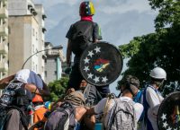 Βενεζουέλα: Με άδειες κατσαρόλες στους δρόμους πολίτες διαμαρτύρονται για την έλλειψη τροφίμων (vid)