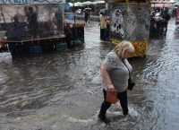 Πλημμύρισε το κέντρο της Αθήνας – Δείτε βίντεο με την χαλαζόπτωση (vids)